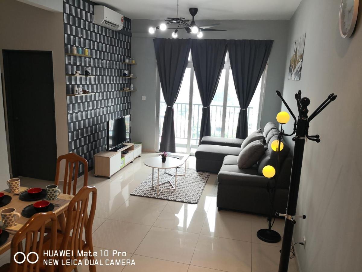 Mcz Homestay Ipoh Town 2Room 7Pax Free Wifi Exterior photo